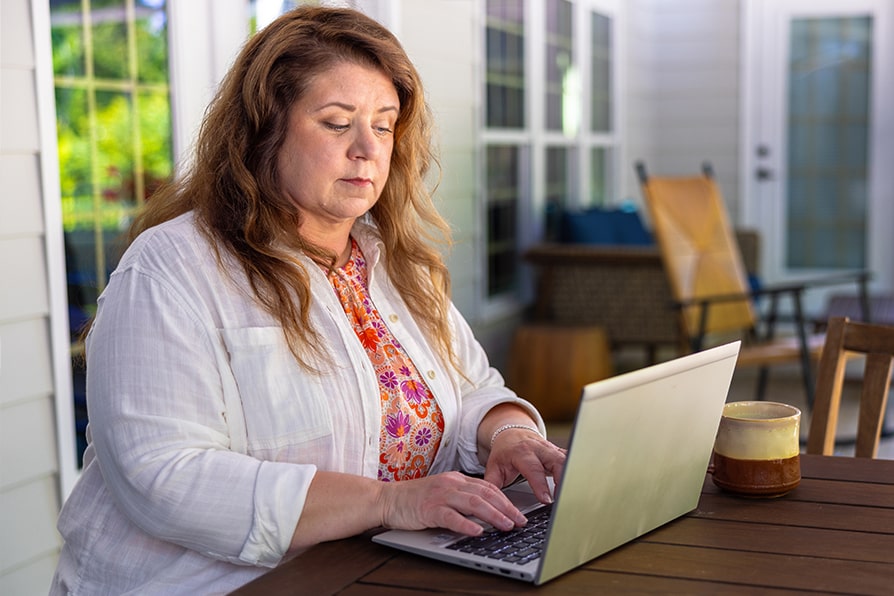 Nikki YESCARTA® (axicabtagene ciloleucel) patient ambassador.